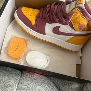 JORDAN 1 BROTHERHOOD GS 5Y